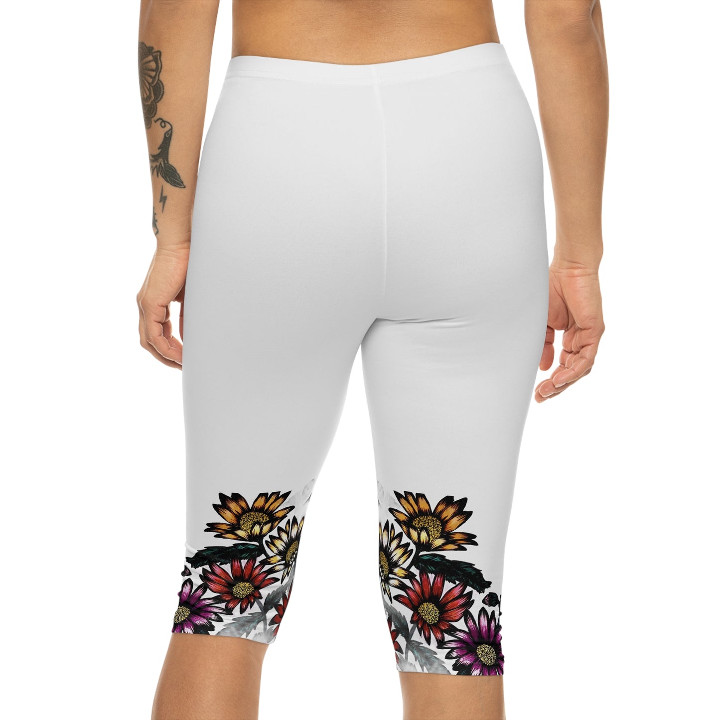 Women’s Capri Leggings (AOP)