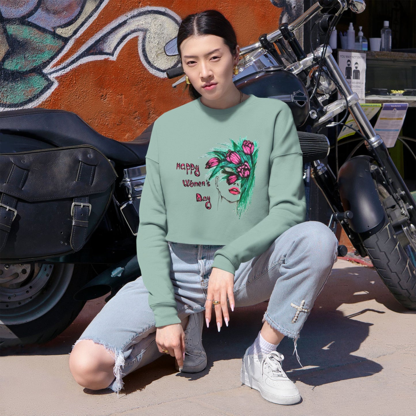 Women's Cropped Sweatshirt