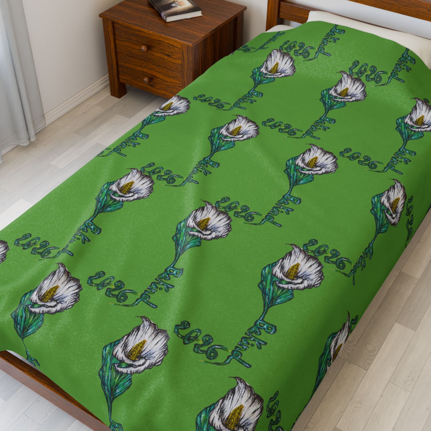 Floral Velveteen Plush Blanket - Cozy Green Botanical Throw for Relaxation