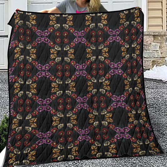 Lightweight & Breathable Quilt With Edge-wrapping Strips