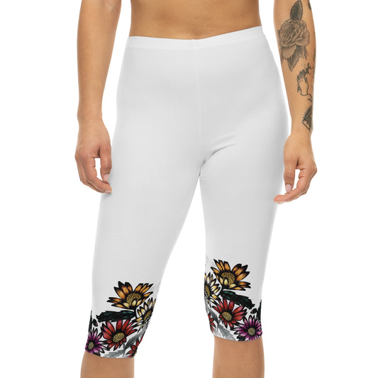 Women’s Capri Leggings (AOP)