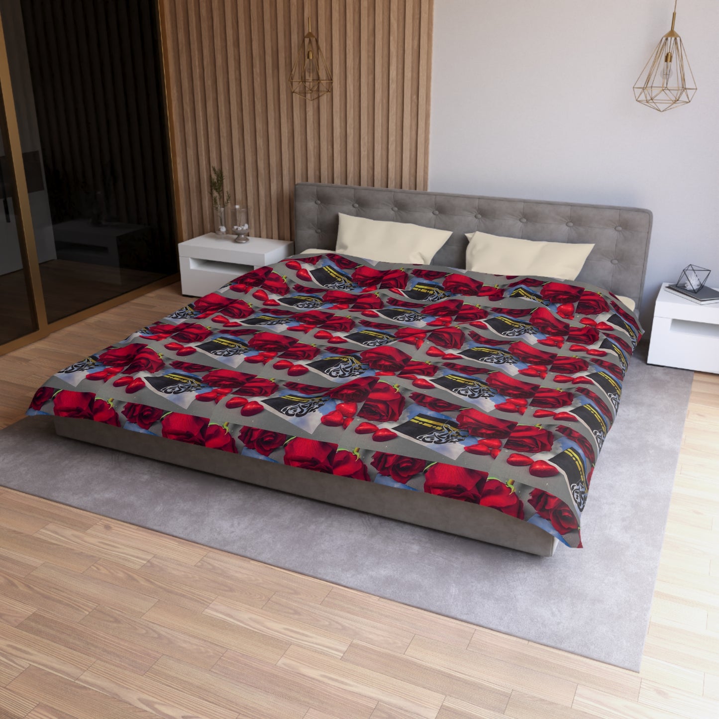 Floral Retro Radio Duvet Cover — Vintage Radio & Red Rose Pattern