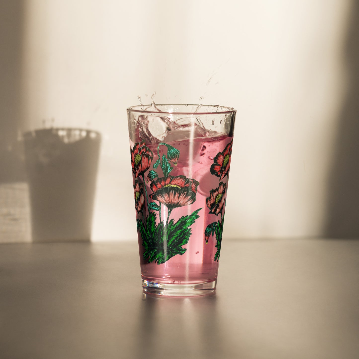 Shaker pint glass